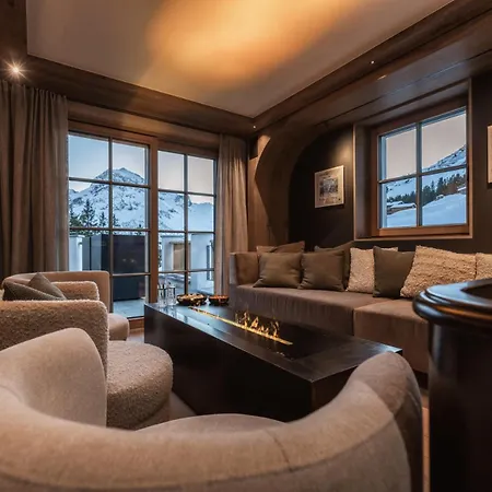 Apartahotel Bergmaehder - Alpine Oberlech