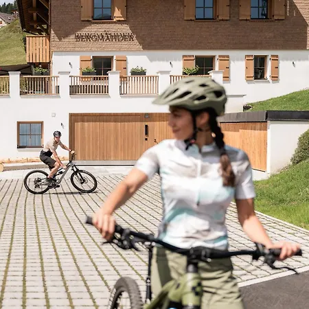 Bergmaehder - Alpine Aparthotel